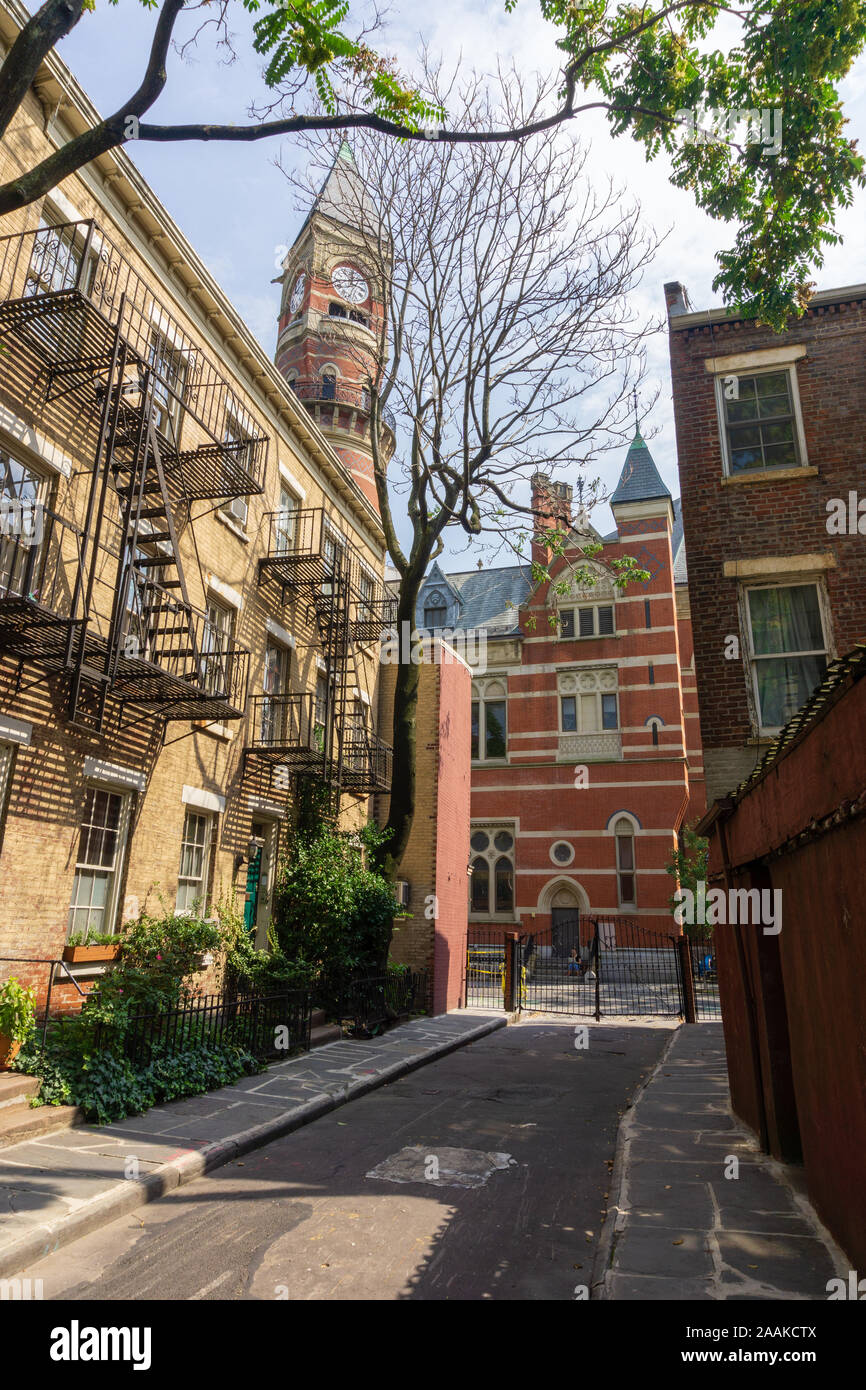 Ny nyc manhattan greenwich village hires stock photography and images