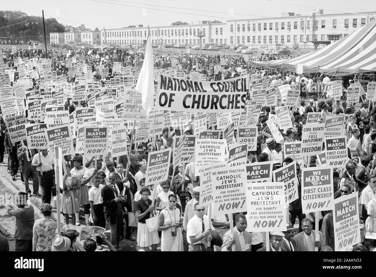 Marchers and Signs, March on Washington for Jobs and Freedom, Washington,  D.C., USA, photograph by Marion S. Trikosko, August 28, 1963 Stock Photo -  Alamy