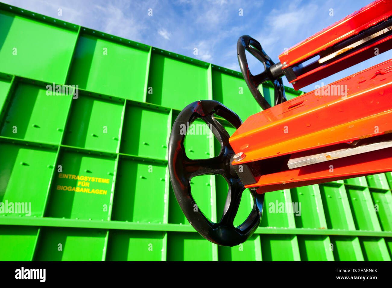 Biodigestor hi-res stock photography and images - Alamy