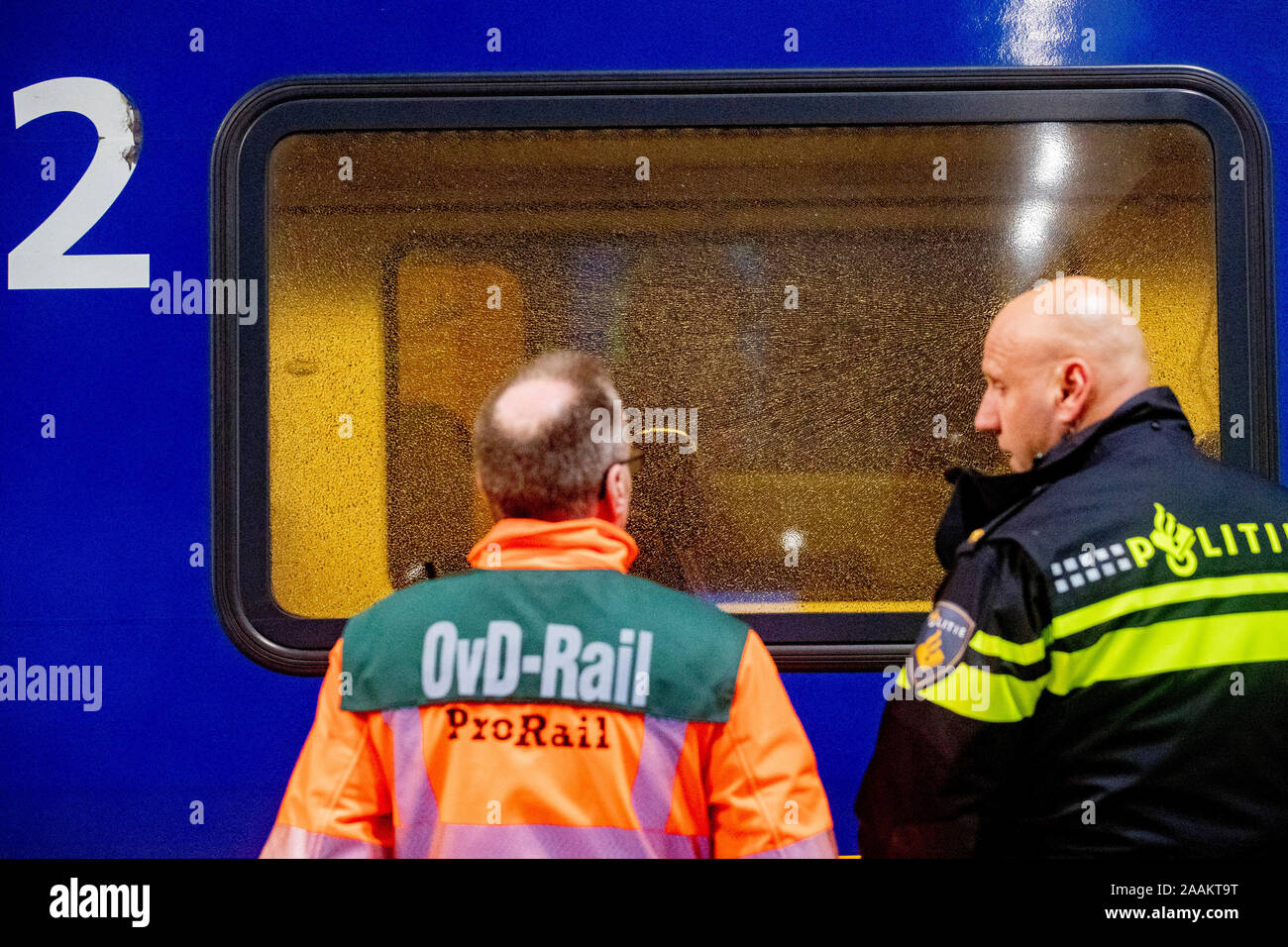 Breda, Netherlands. 22nd Nov, 2019. BREDA, Central station, 22-11-2019, Possible attack on a train betweem Gilze Rijen and Breda with a gun. Credit: Pro Shots/Alamy Live News Stock Photo