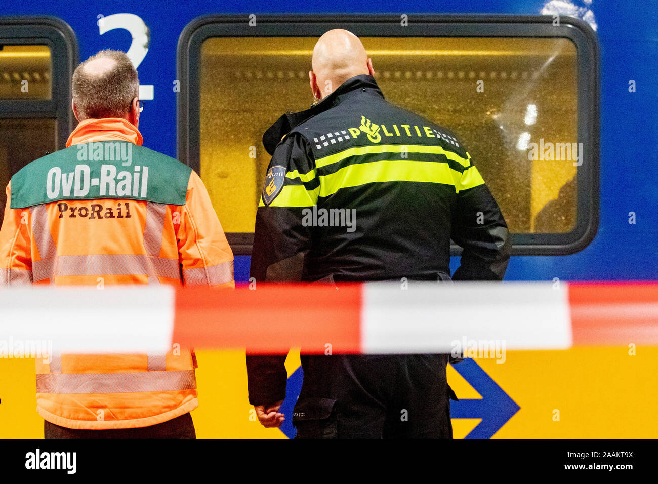 Breda, Netherlands. 22nd Nov, 2019. BREDA, Central station, 22-11-2019, Possible attack on a train betweem Gilze Rijen and Breda with a gun. Credit: Pro Shots/Alamy Live News Stock Photo