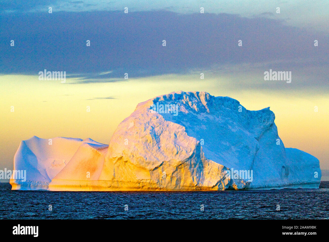 Das antarktische Meer ist das Meer der Eisberge Stock Photo
