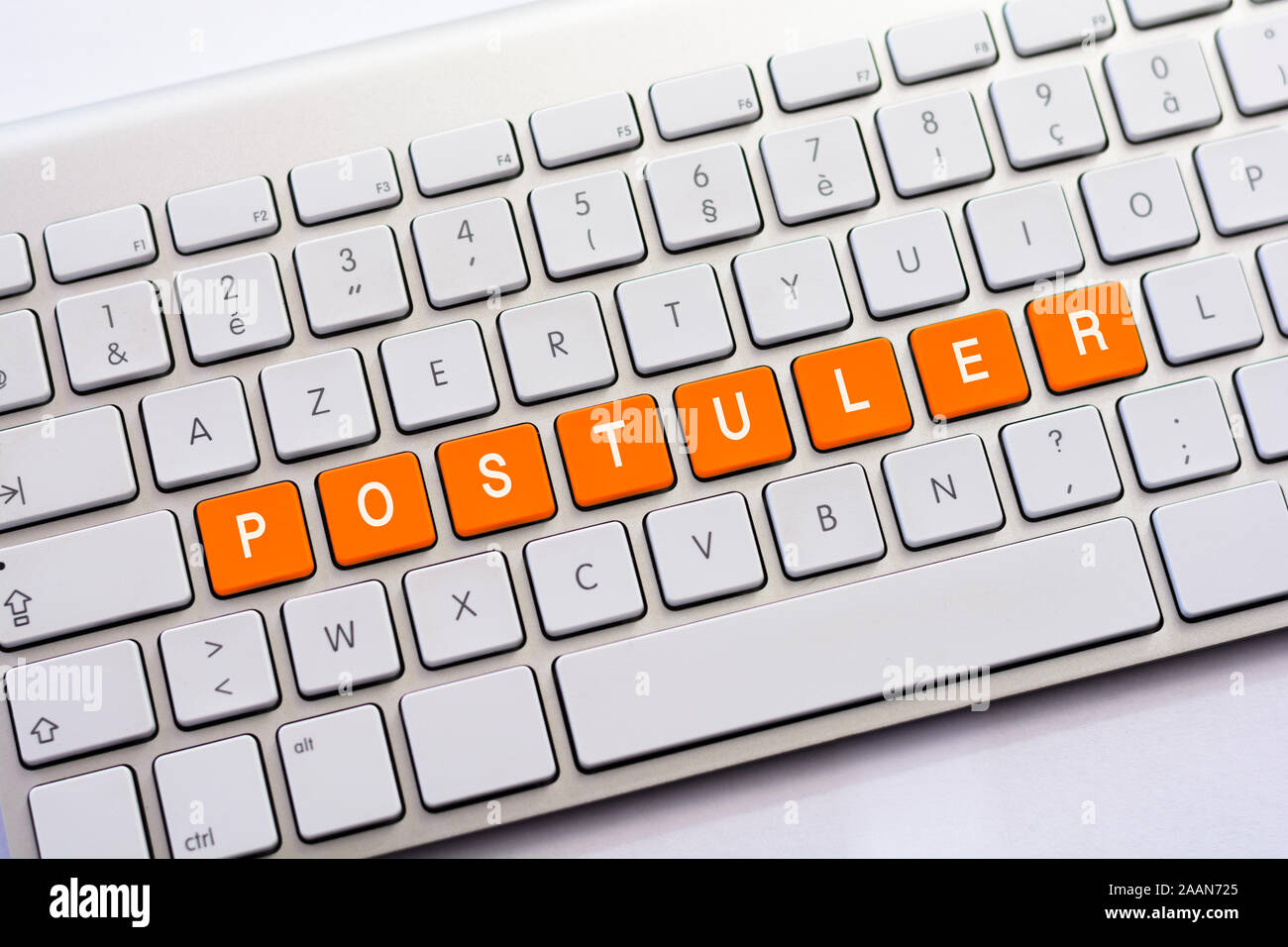 Postuler Computer keyboard cv hi-res stock photography and images - Alamy