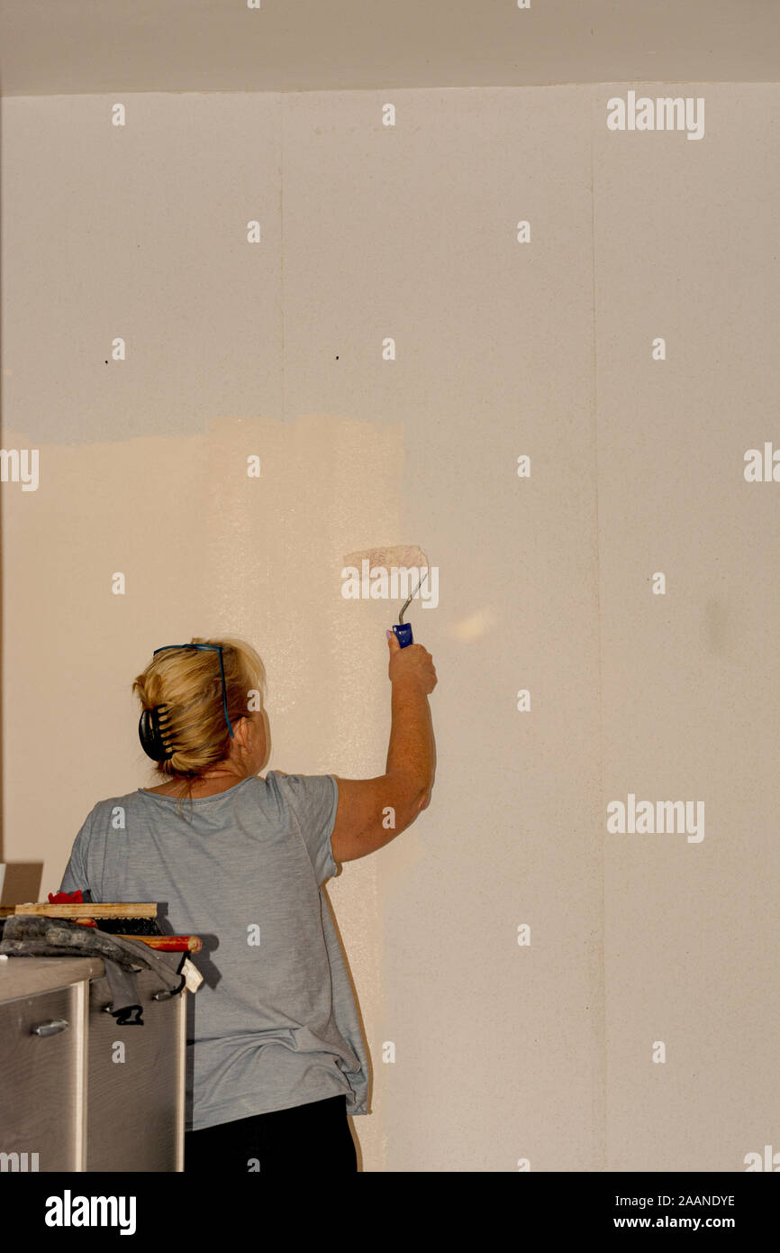 Image showcasing Renovation - old apartment for renovation / renovation Stock Photo - Alamy