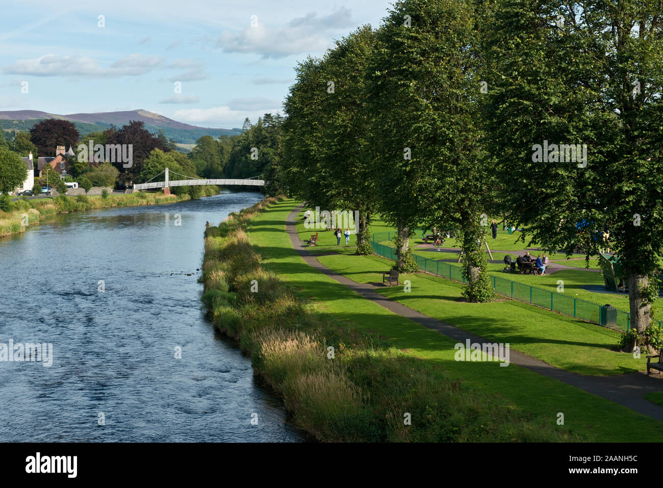 View along the River Tweed at Peebles. Park and riverside footpaths. Scottish Borders, Scotland Stock Photo