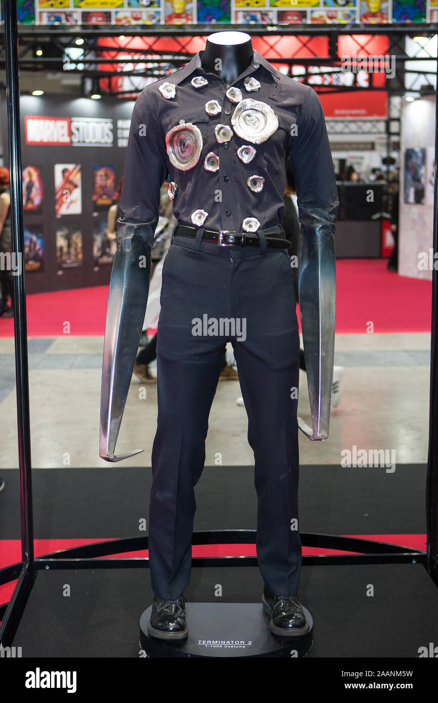 Chiba, Japan. 22nd Nov, 2019. A T1000 Terminator Costume is seen on display  during the Tokyo Comic Con 2019. Credit: Michael Steinebach/AFLO/Alamy Live  News Stock Photo - Alamy