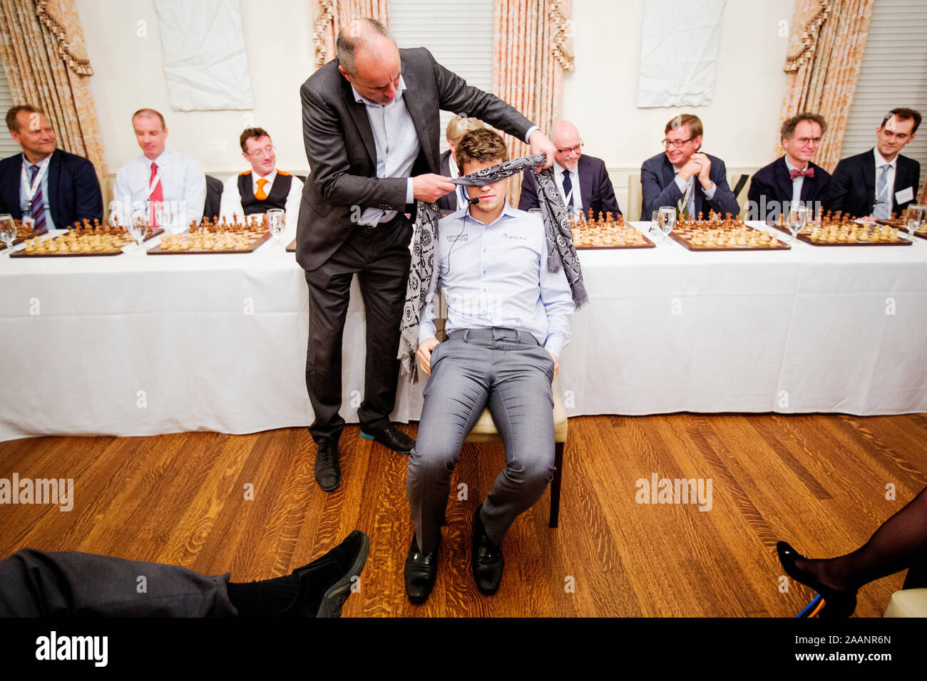 Magnus Carlsen, age 32, Norwegian chess grandmaster, dined peacefully in  his family's home today, surrounded by loved ones. Sources report it was  delicious. : r/AnarchyChess