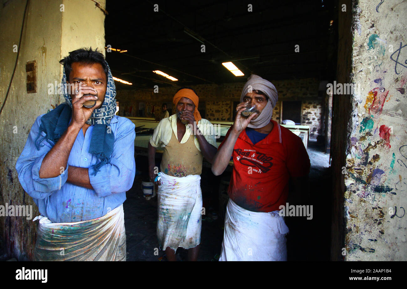 Screen printers of Sanganer Stock Photo Alamy