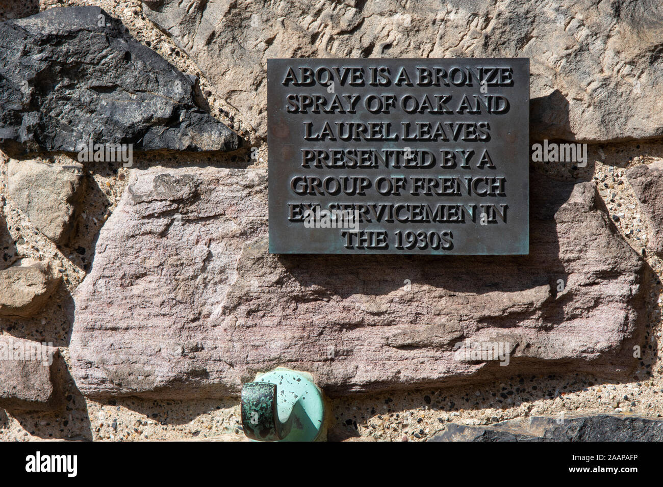 Bronze spray og oak and laurel leaves sculpture outside the Scottish
