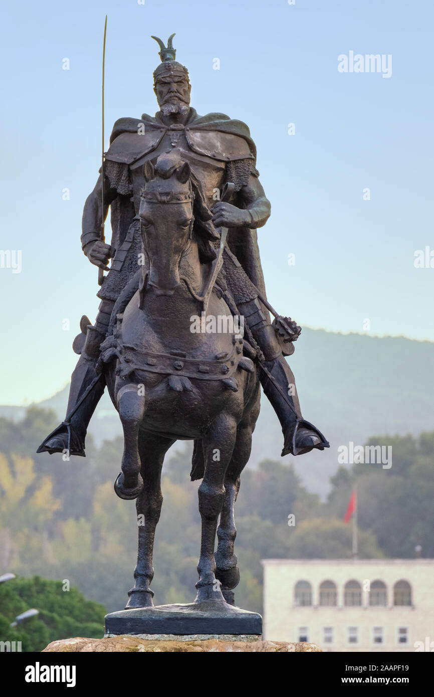 monument to Skanderbeg in Scanderbeg Square in Tirana center Stock ...