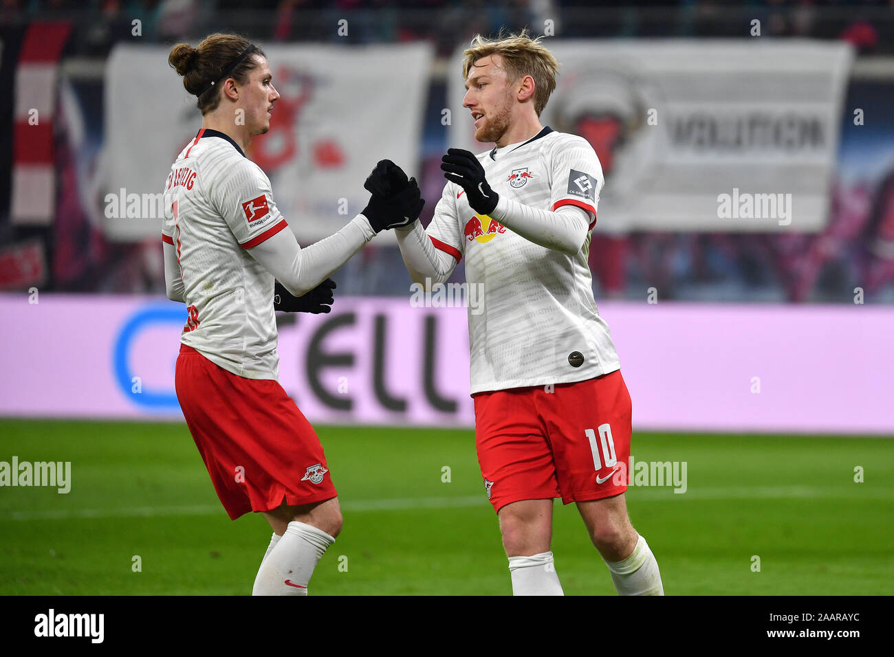 goaljubel Emil FORSBERG (L, re) after goal to 2-0 with Marcel SABITZER (L), jubilation, joy, enthusiasm, action. Soccer 1. Bundesliga, 12.matchday, matchday12, RB Leipzig (L) - 1.FC Cologne (K) 4-1, on 23/11/2019 in LEIPZIG, REDBULLARENA, DFL REGULATIONS PROHIBIT ANY USE OF PHOTOGRAPHS AS IMAGE SEQUENCES AND/OR QUASI-VIDEO. | usage worldwide Stock Photo