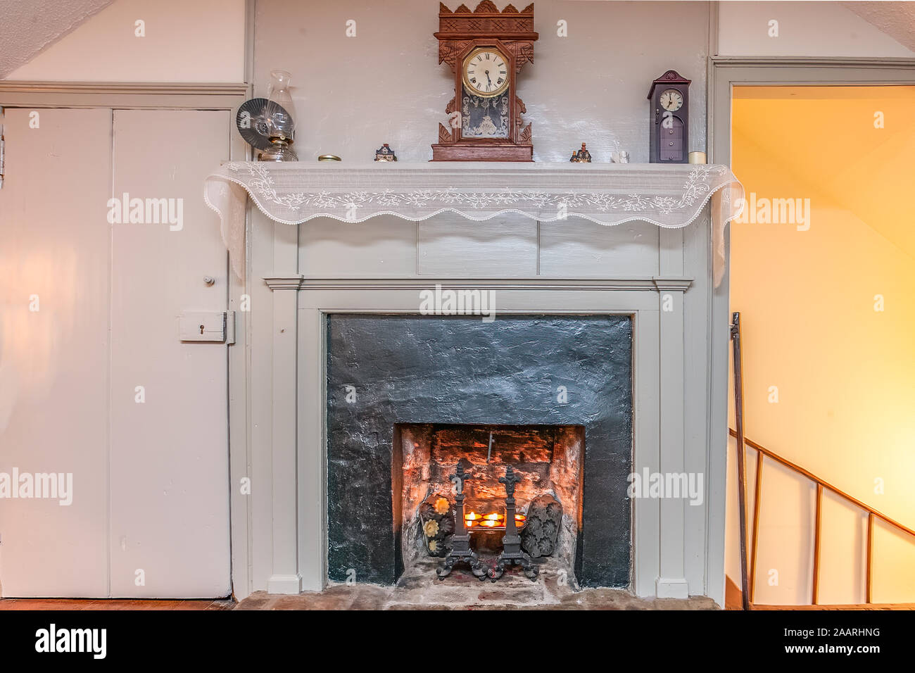 Fireplace old farmhouse hi-res stock photography and images - Alamy
