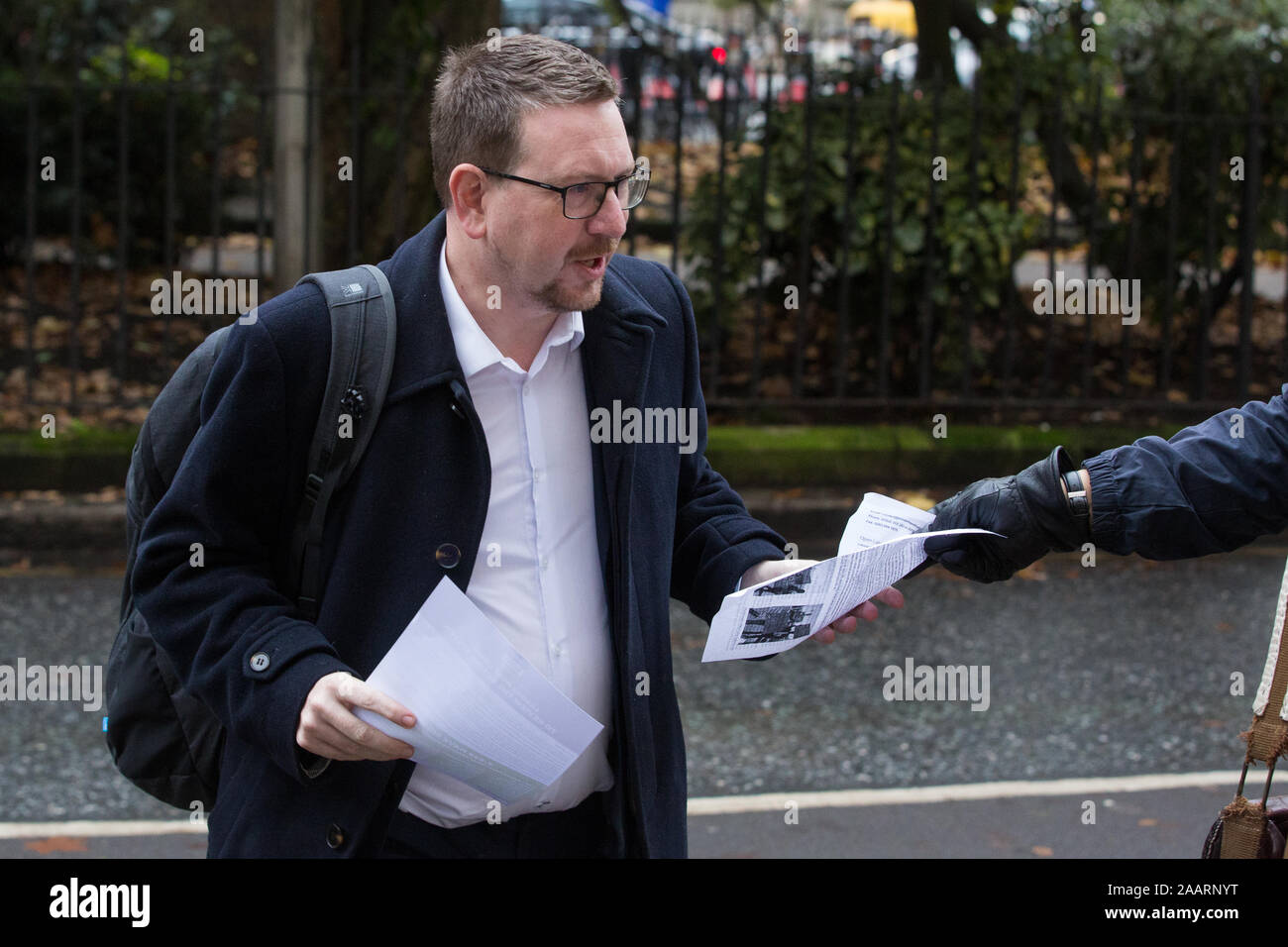 London, UK. 16 November, 2019. Andrew Gwynne, Shadow Communities Secretary, arrives at Labour’s Clause V meeting. The Clause V meeting, chaired by the Stock Photo