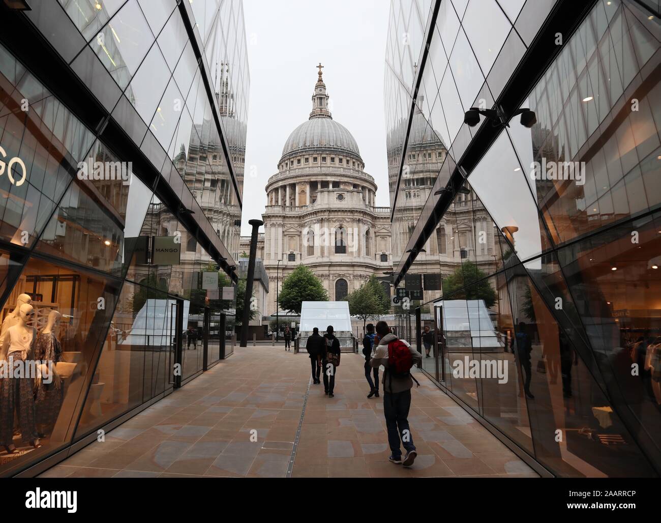 Shot in London from shopping centre to St. Pauls Cathedral Stock Photo