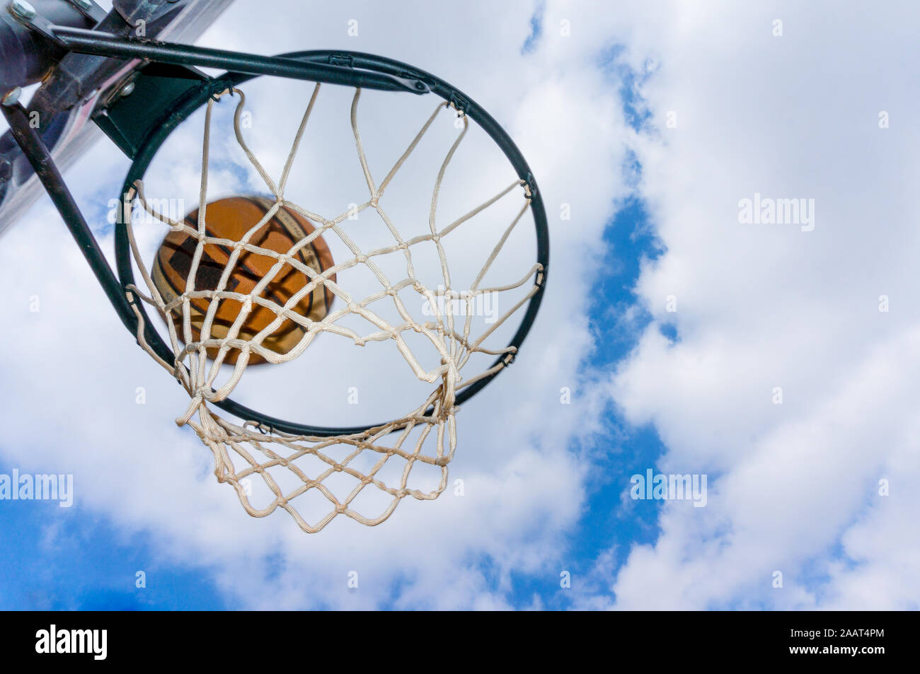 Basketball scoring basket hires stock photography and images Alamy
