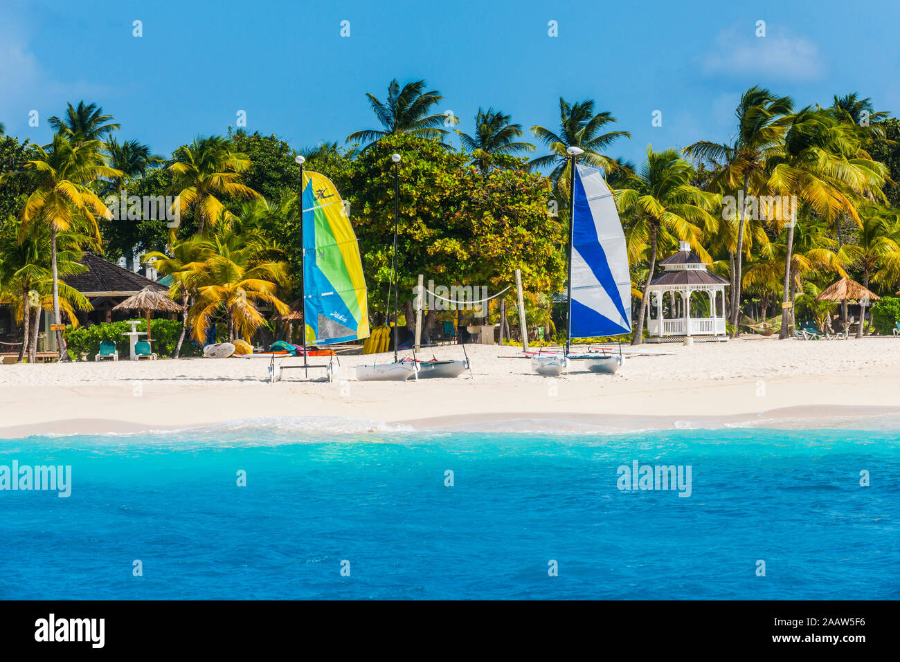 Palm island grenadines hires stock photography and images Alamy