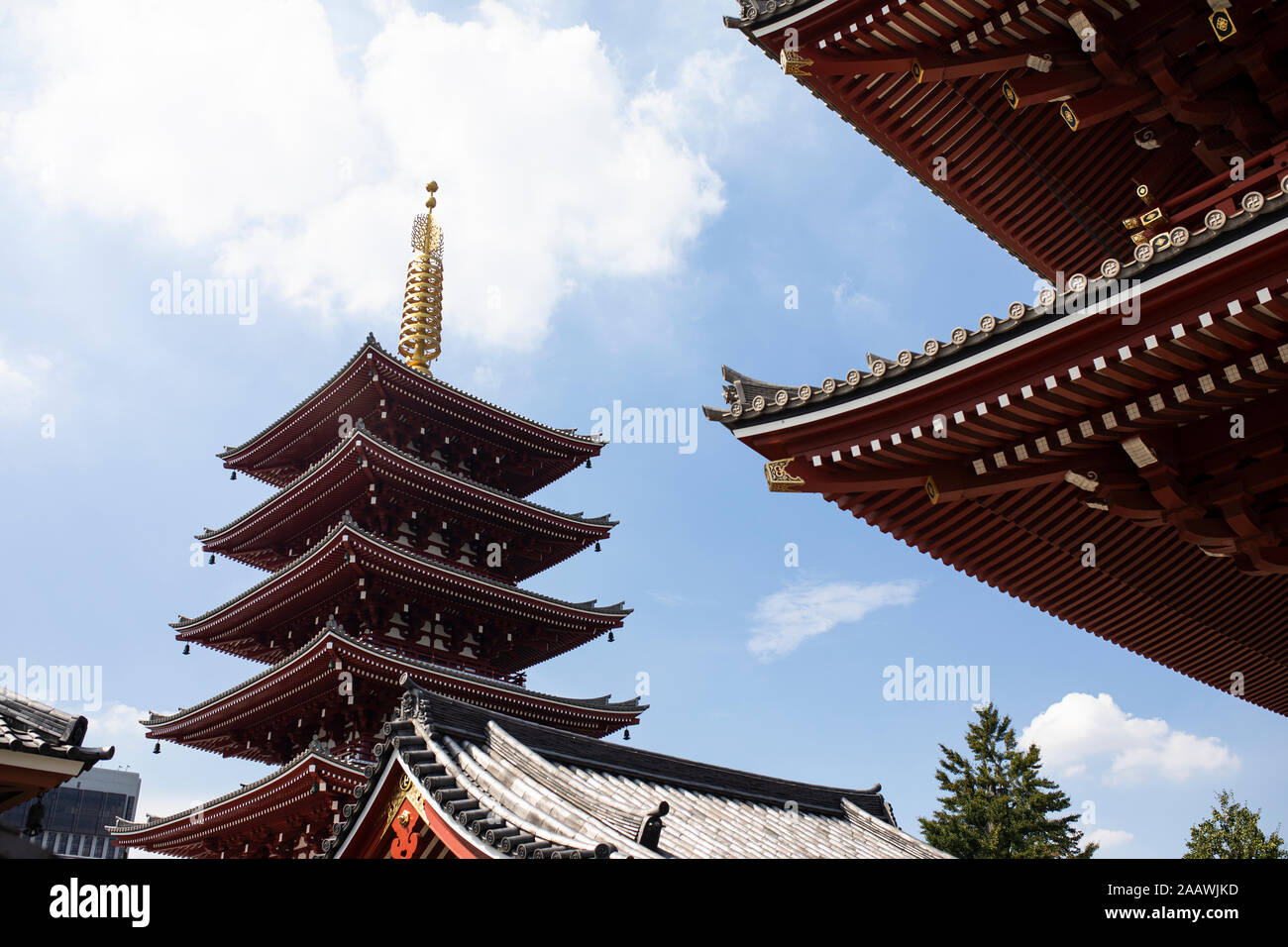 Senso ji tokio hi-res stock photography and images - Alamy