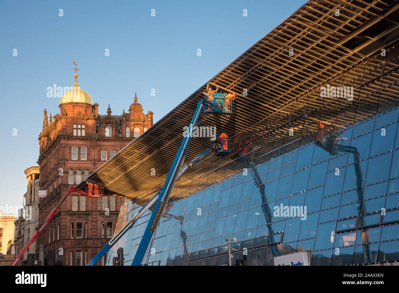 Facade of Queen Street station in Glasgow Stock Photo