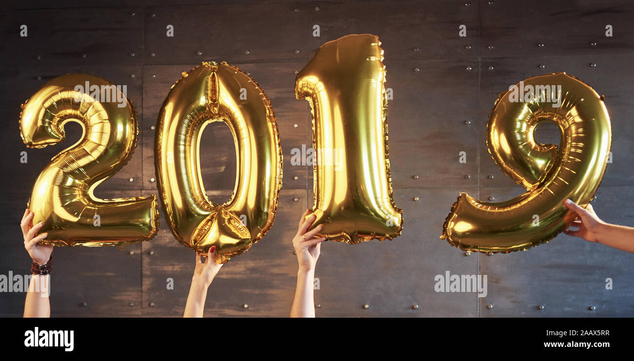 2017 number balloons