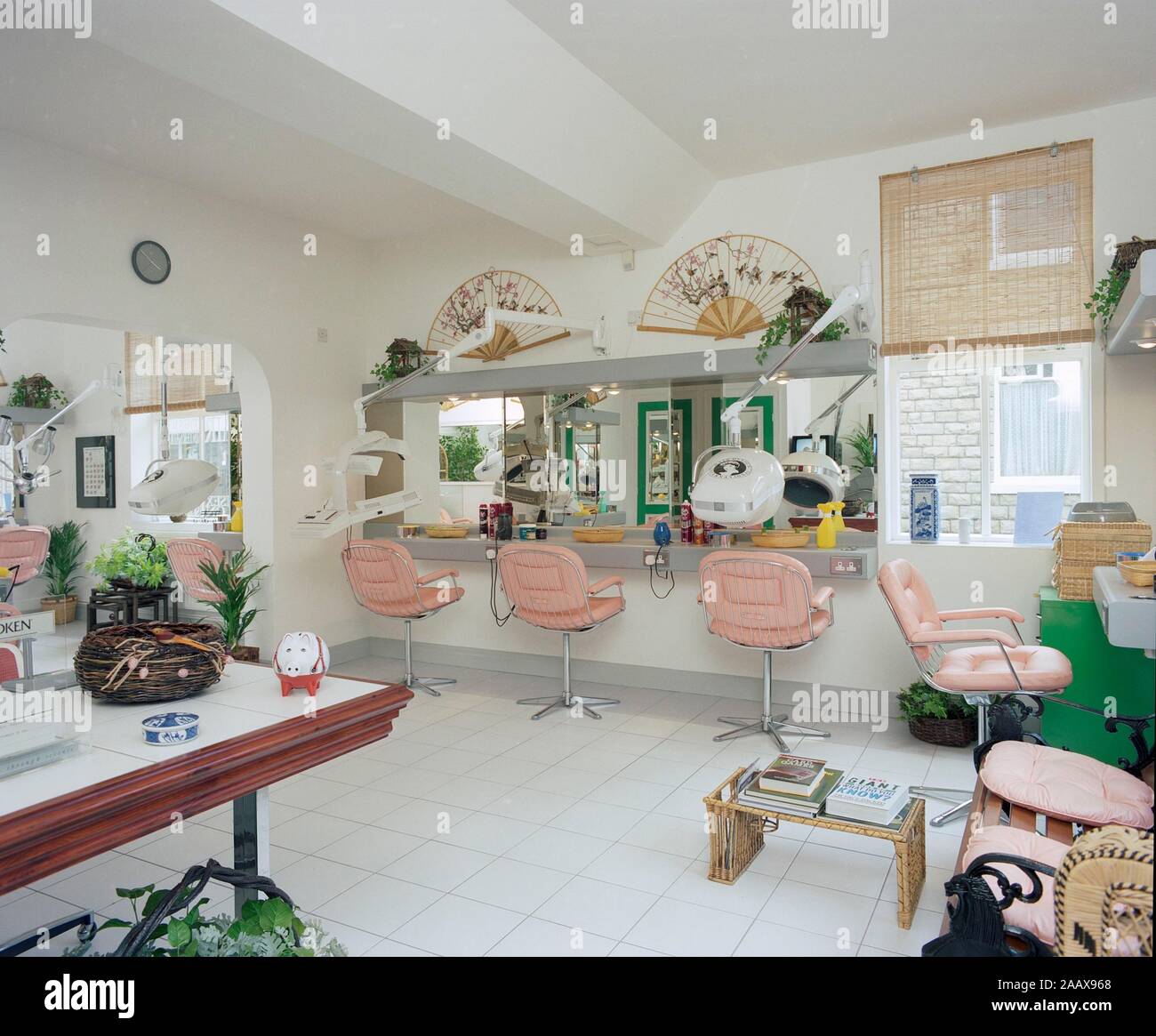 Hairdressing Salon interior, 1987, in West Yorkshire, northern England UK Stock Photo