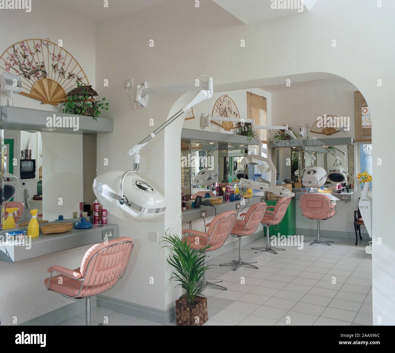 Hairdressing Salon interior, 1987, in West Yorkshire, northern England UK Stock Photo