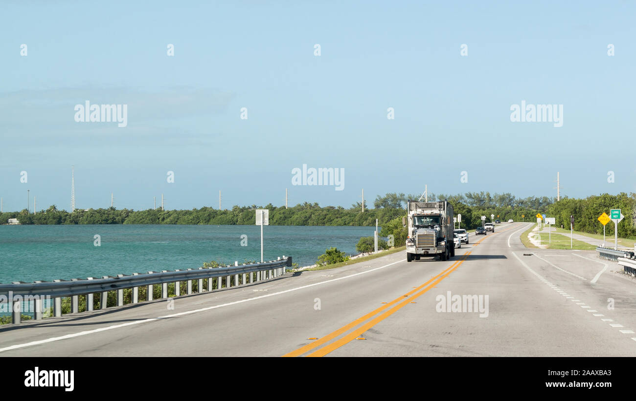 Traffic on Overseas Highway US 1 on Long Key, Florida Keys, USA Stock Photo