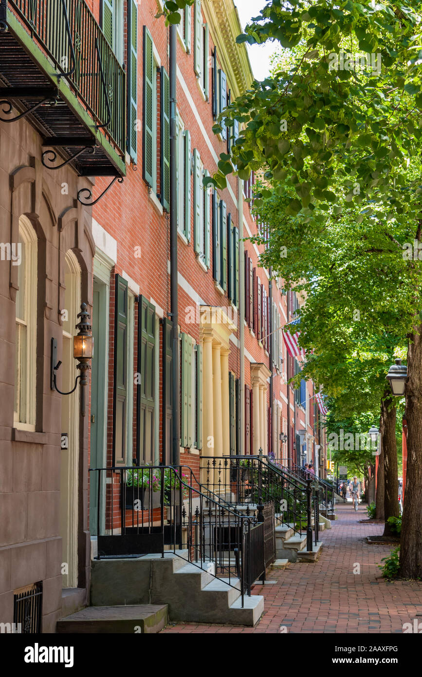 A treelined street of historical houses on Spruce St, Philadelphia Stock Photo Alamy