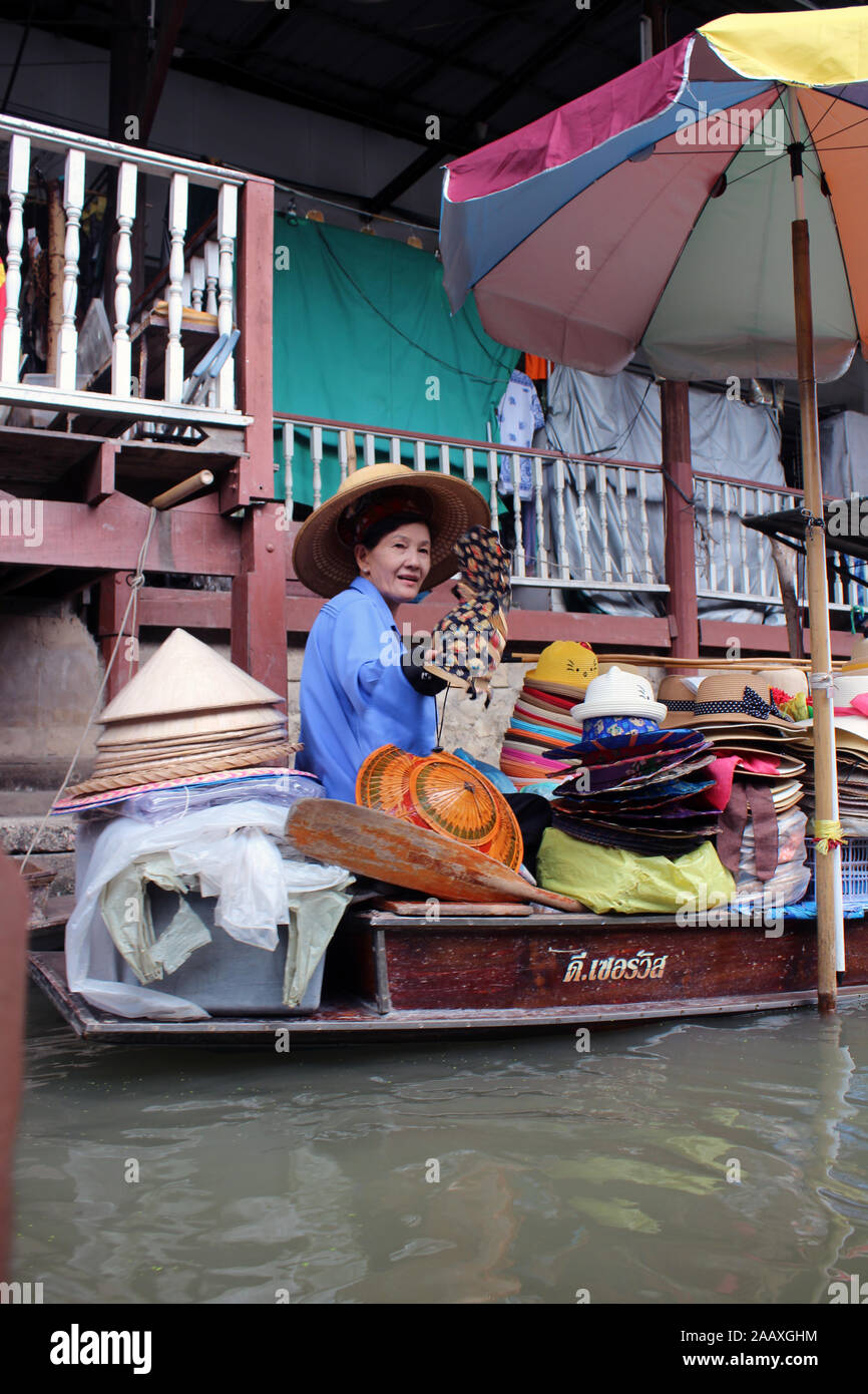 Bangkok Floating Market Stock Photo - Alamy