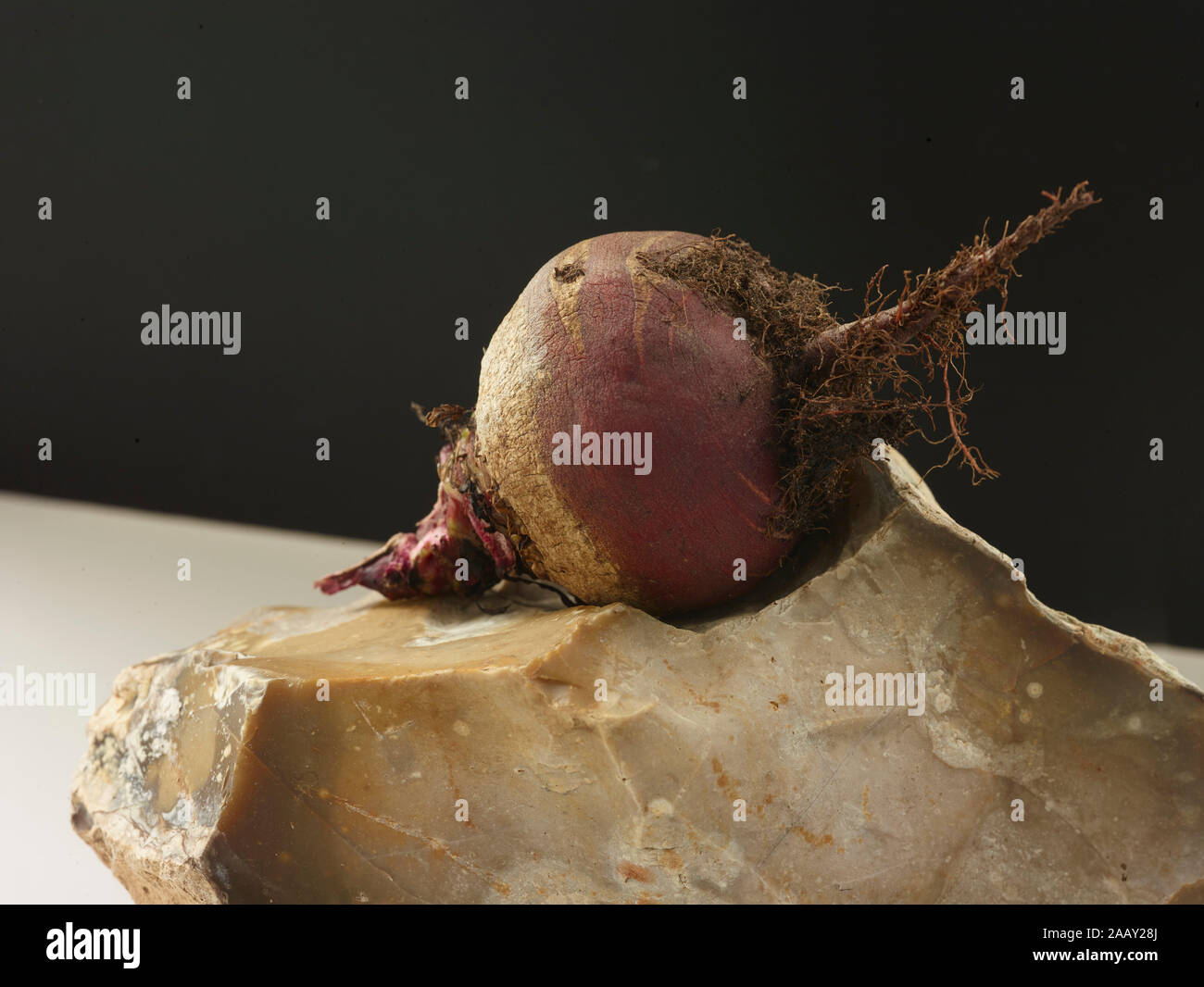 Red chrain hi-res stock photography and images - Alamy