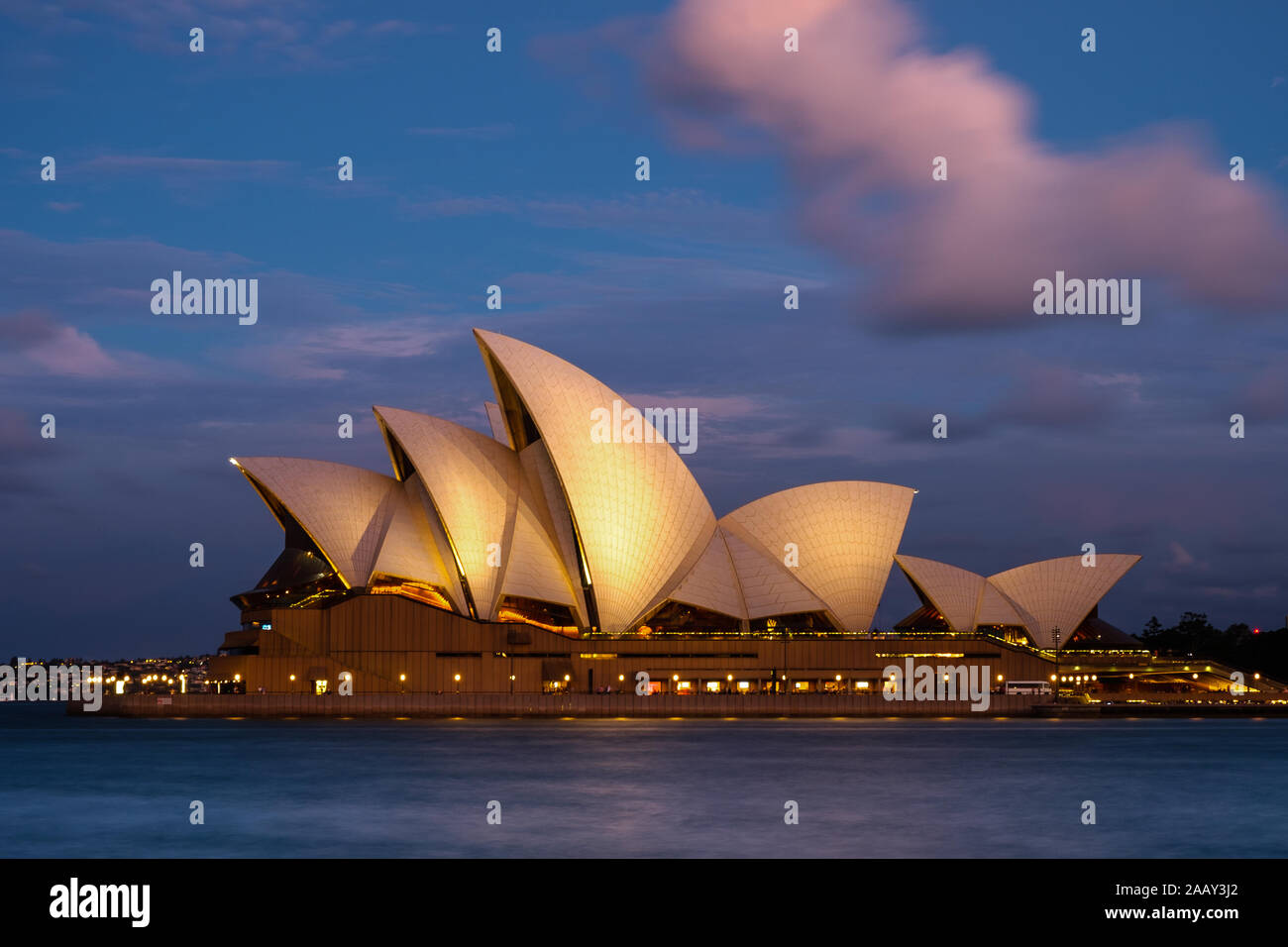 Spectacular Sydney Opera House painted gold by the sunset light Stock ...