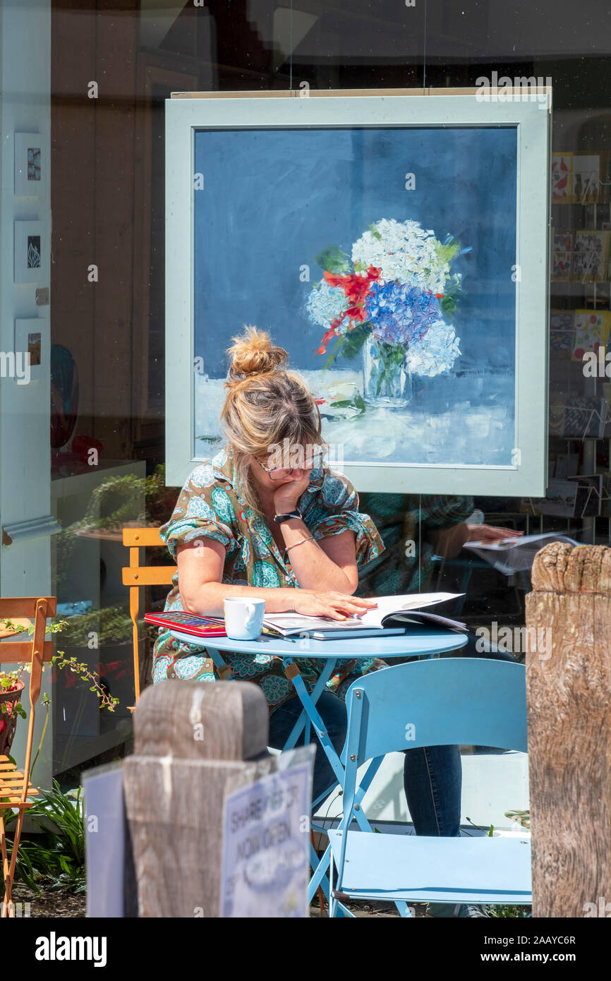 Café outside West End House art gallery, Smarden, Kent, UK Stock Photo
