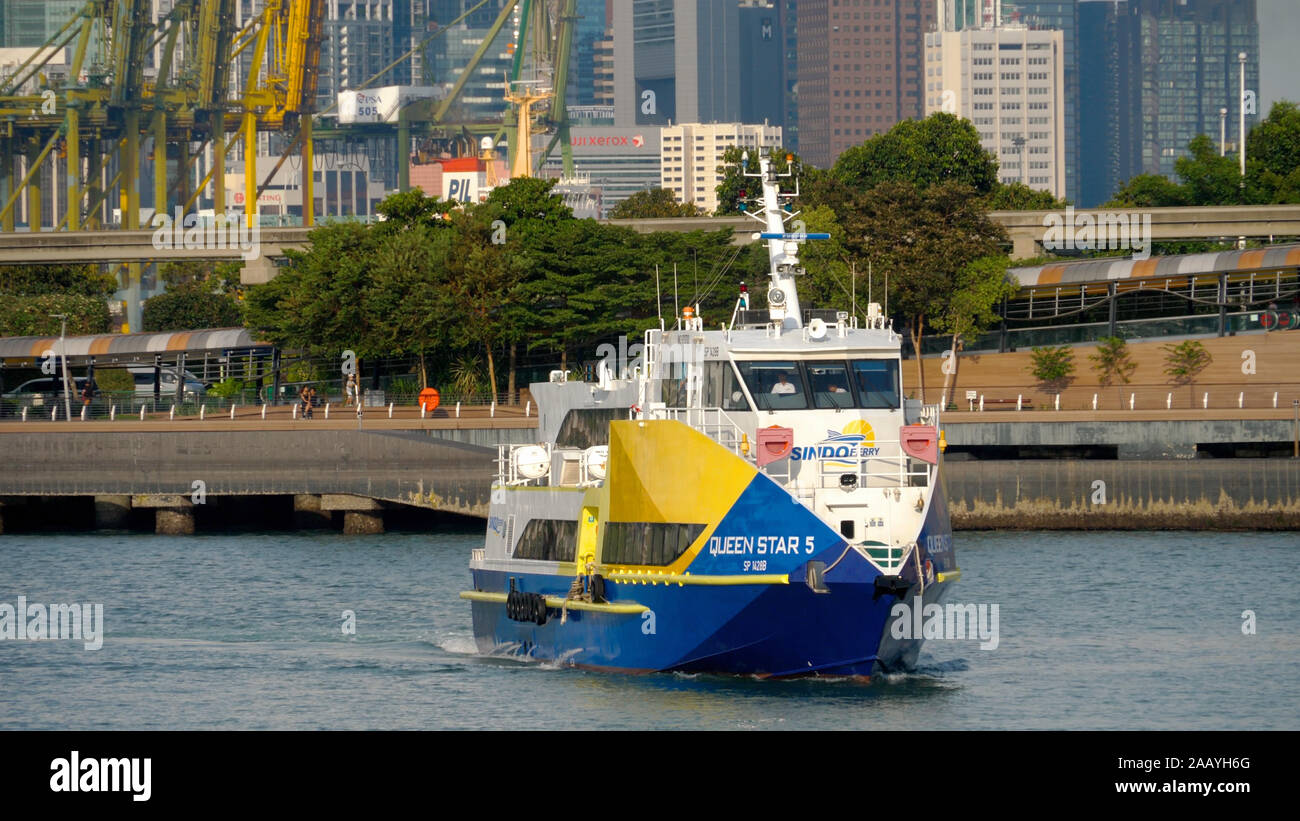 Ferry in Singapore Cruise Centre Stock Photo