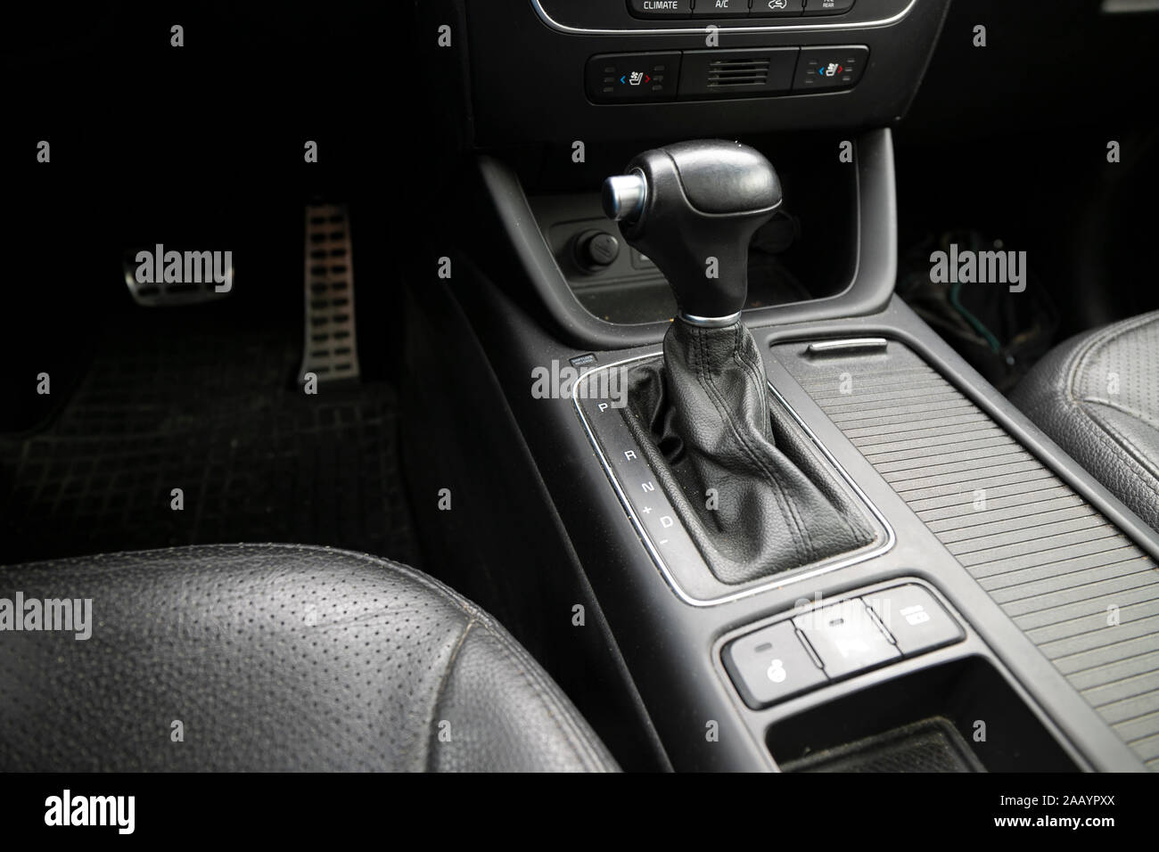 Gear Shift High Resolution Stock Photography and Images Alamy