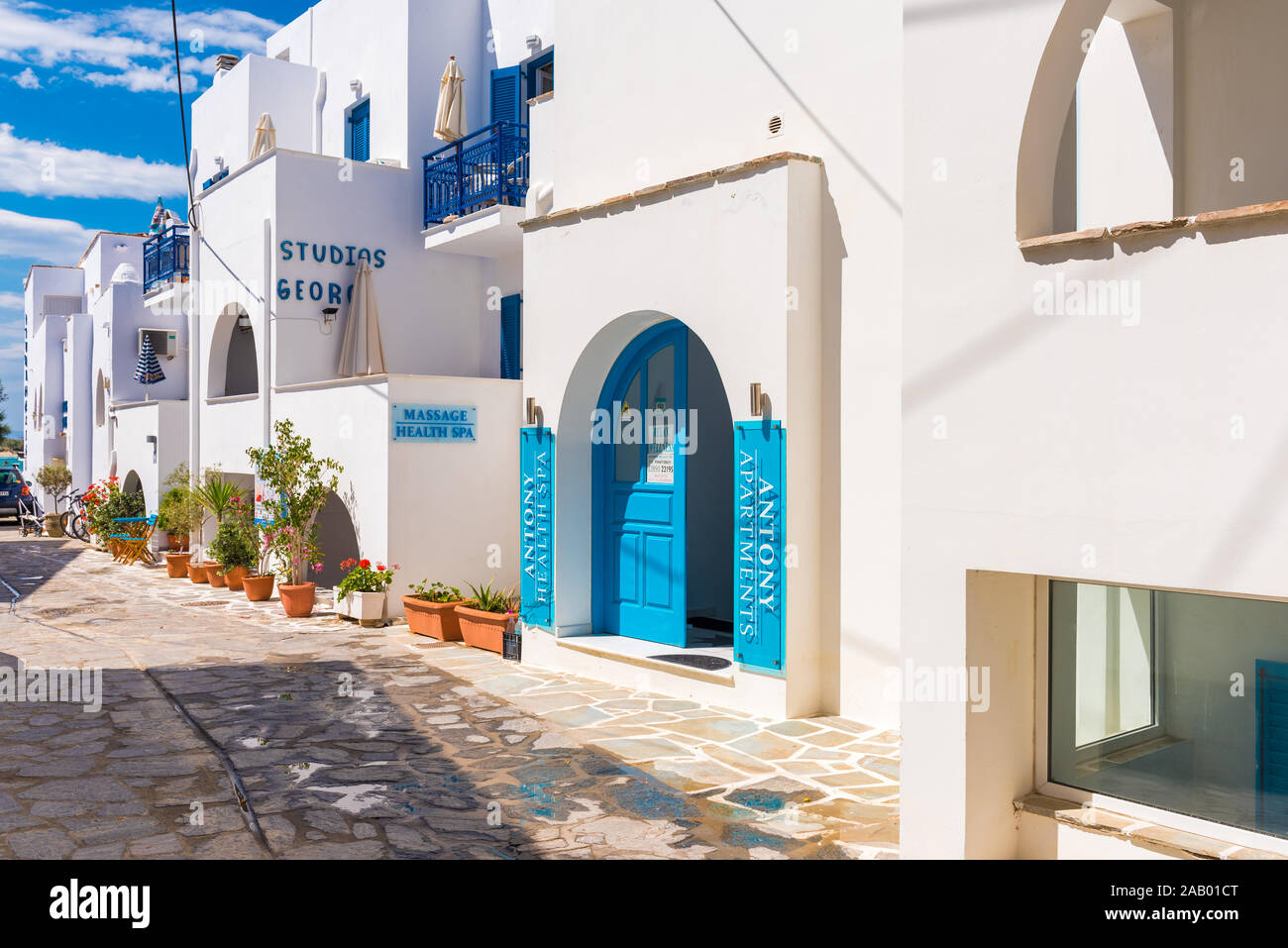 NAXOS, GREECE - May 22, 2017: Beautiful whitewashed Greek style ...