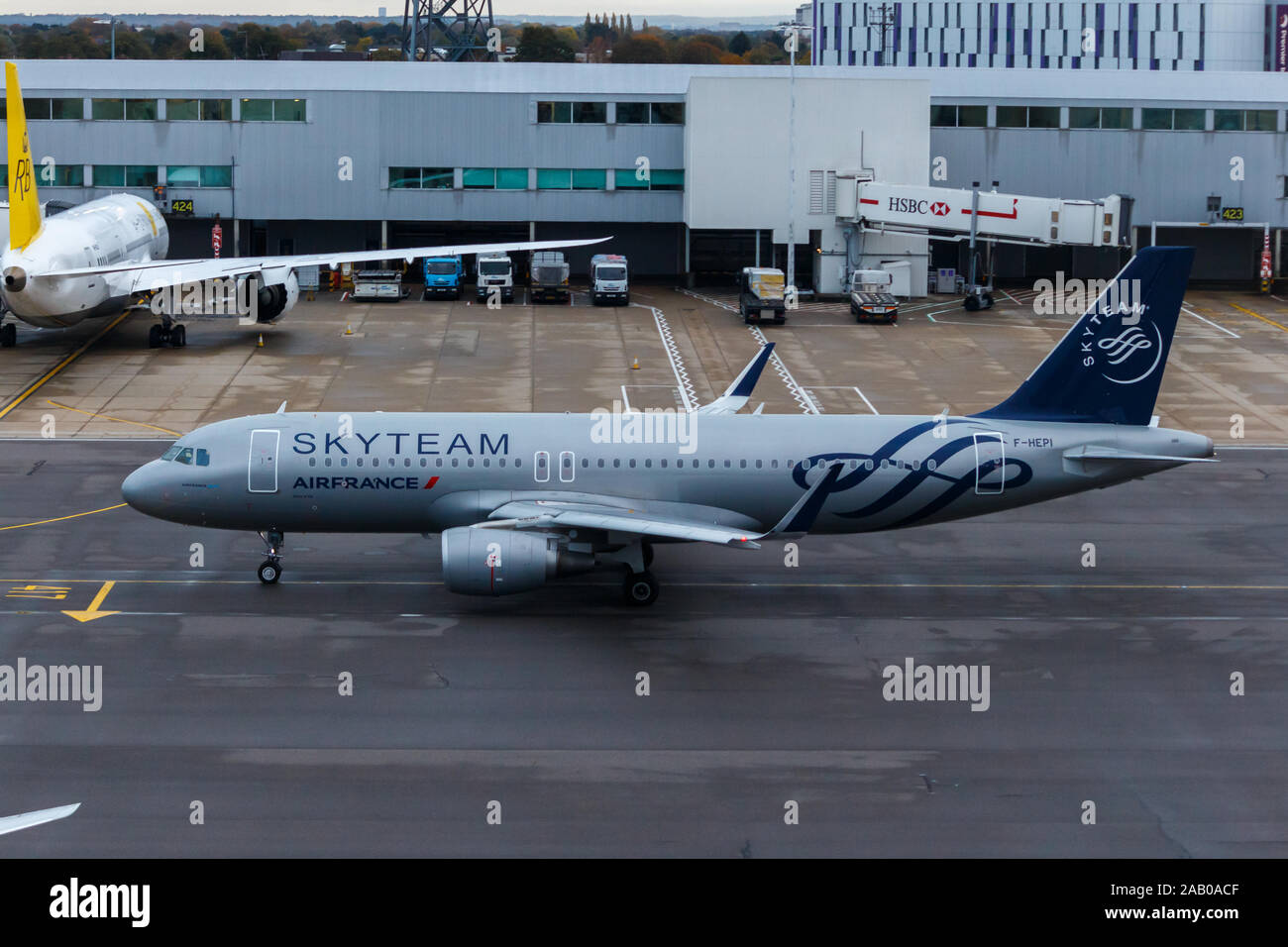 Air france a320 hi-res stock photography and images - Alamy