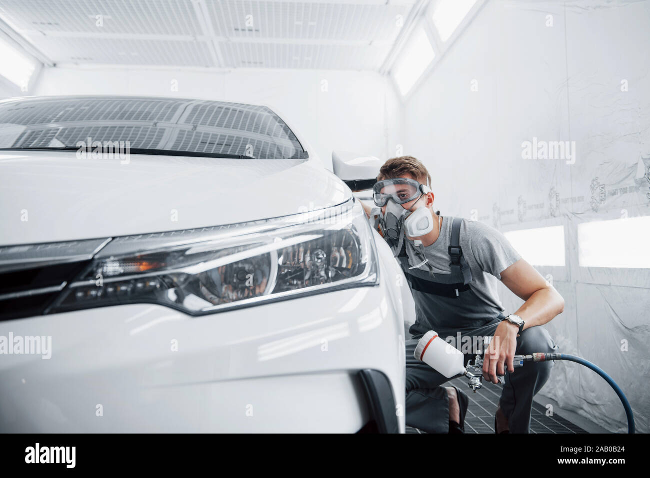 Car Part Procedure Work part procedure hi-res stock photography and images - Alamy