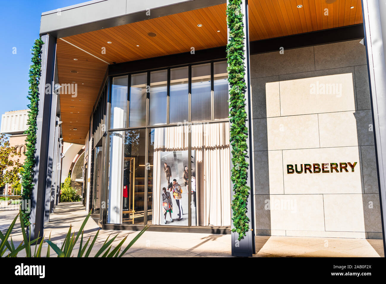 burberry stanford mall