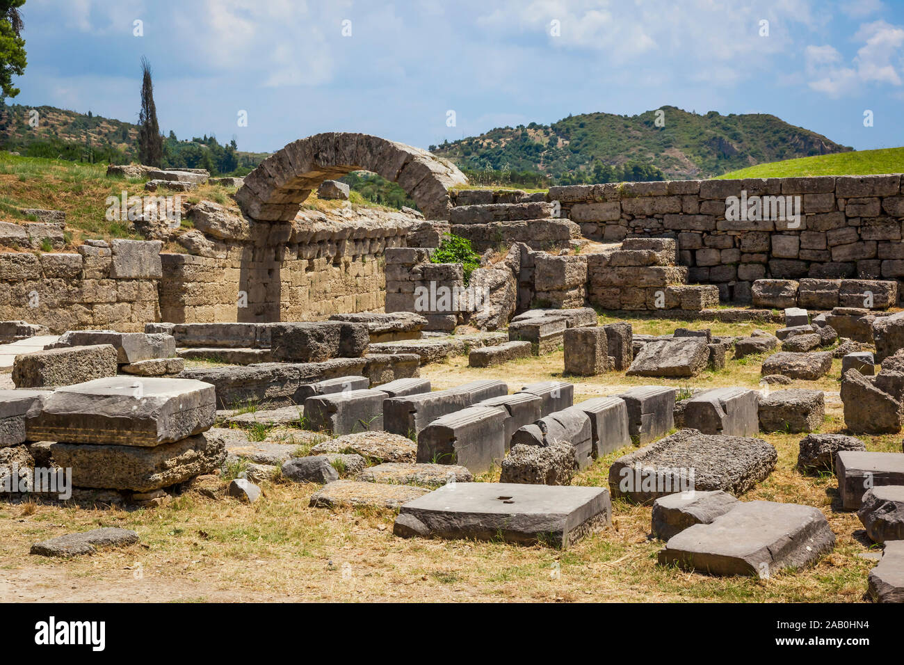 Wunderschoene Ruinen im griechischen Olympia Stock Photo
