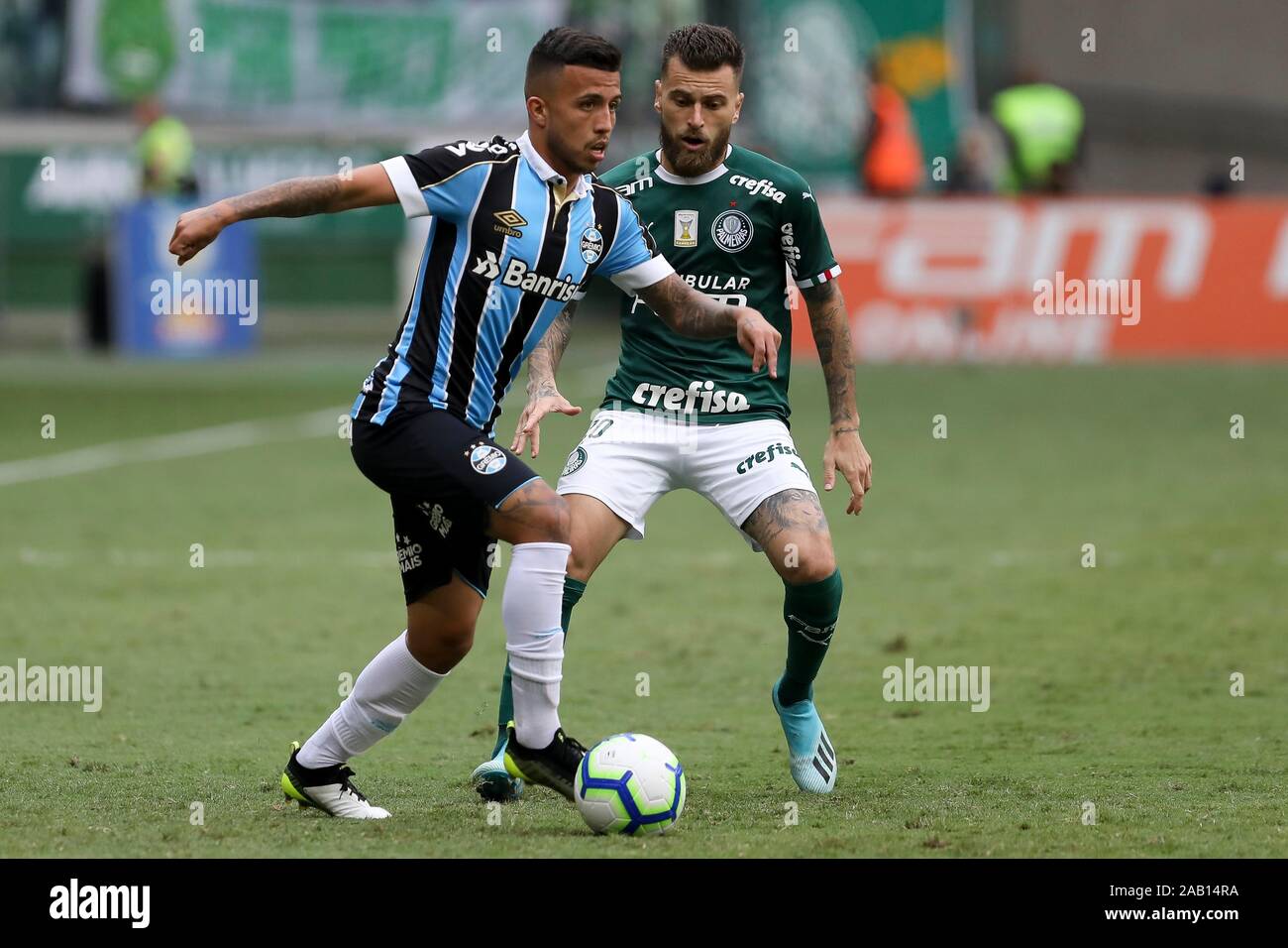 Players of Gremio during the game between Palmeiras and Gremio for the 34th  round of the Brazilian league, known locally as Campeonato Brasiliero. The  game took place at the Allianz Parque in