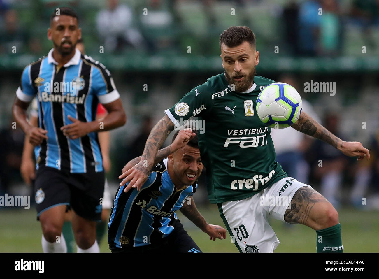 Players of Gremio during the game between Palmeiras and Gremio for the 34th  round of the Brazilian league, known locally as Campeonato Brasiliero. The  game took place at the Allianz Parque in