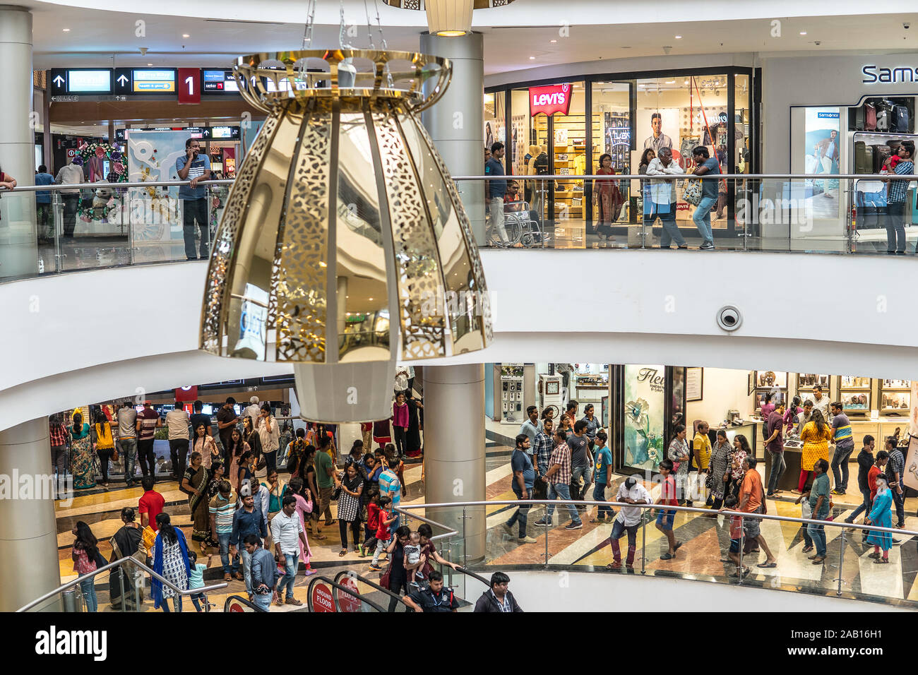 levis palladium mall