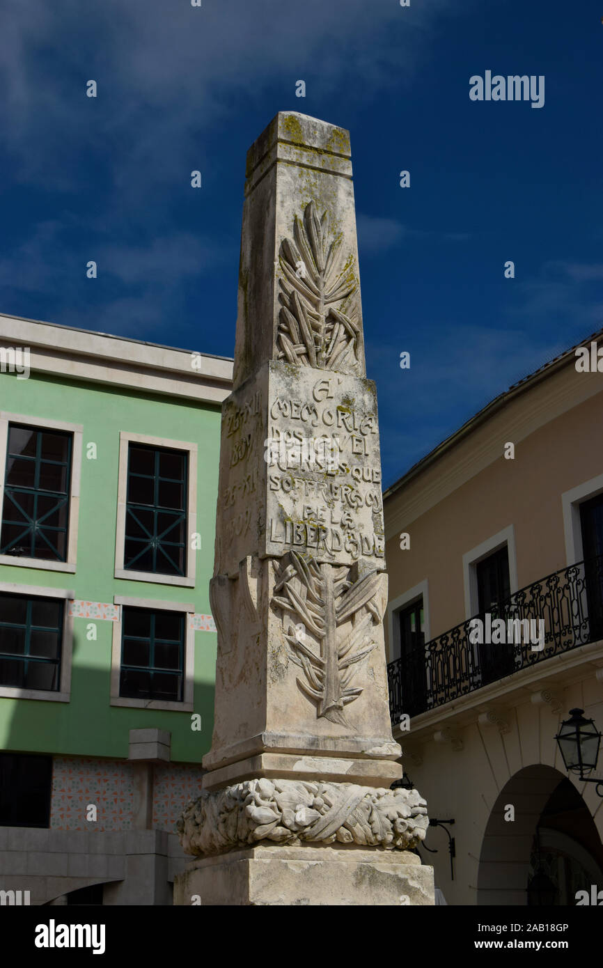 The obelisk war memorial to those who died in the 1809 Battle of Porto