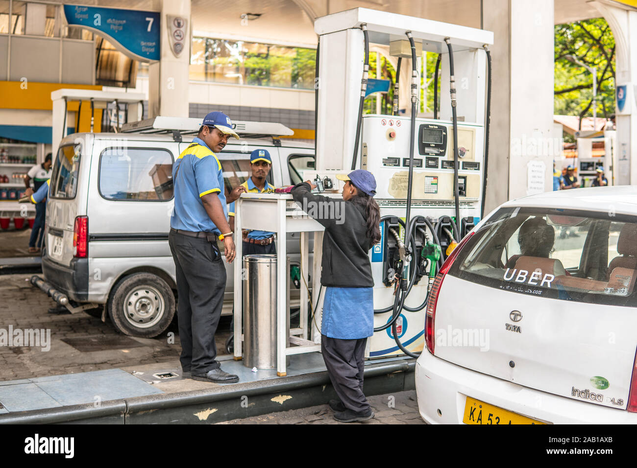 Bengaluru station hires stock photography and images Alamy