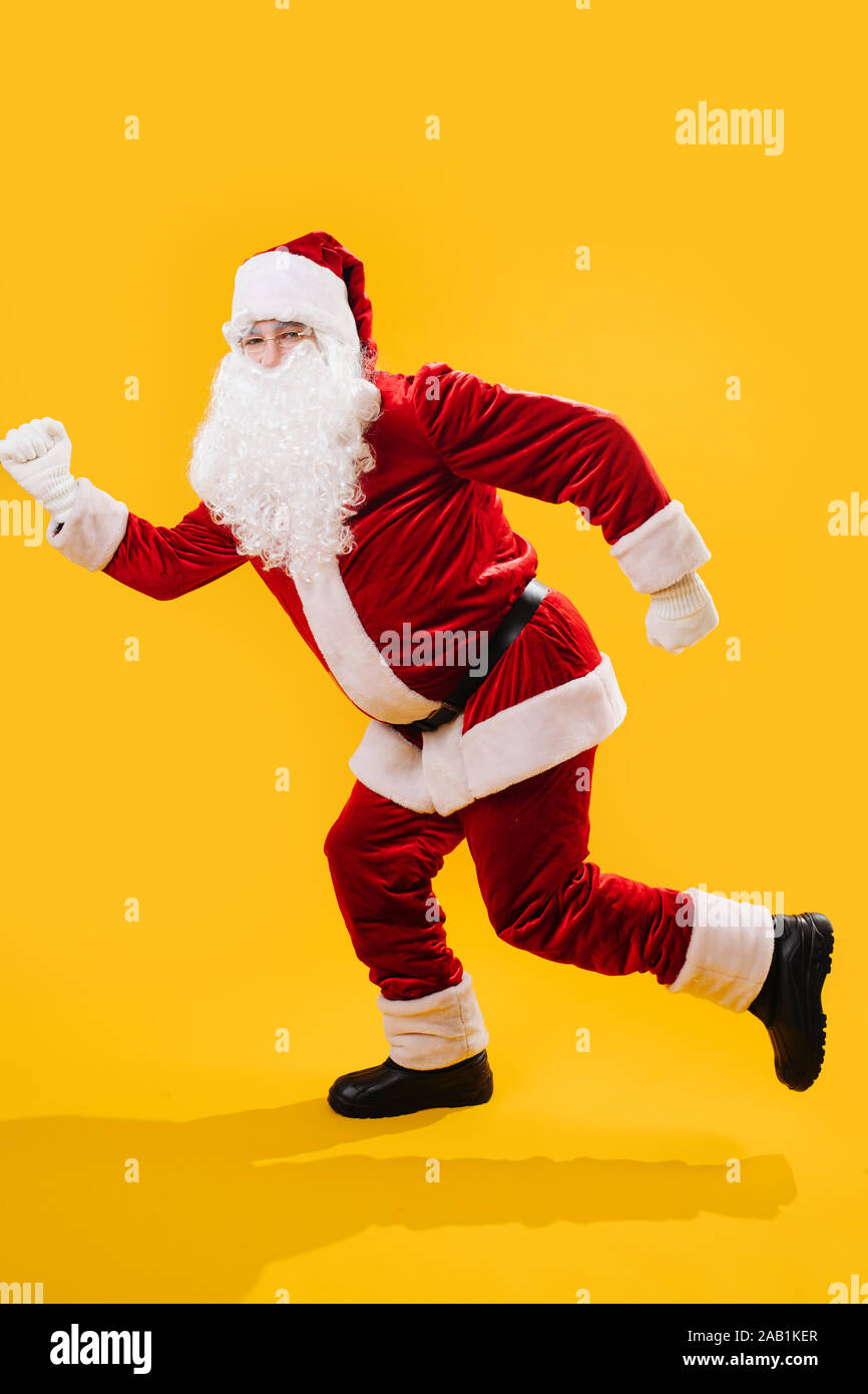Santa Using A Walker Happy dancing Santa Claus doing a version of a walking man move Stock ...