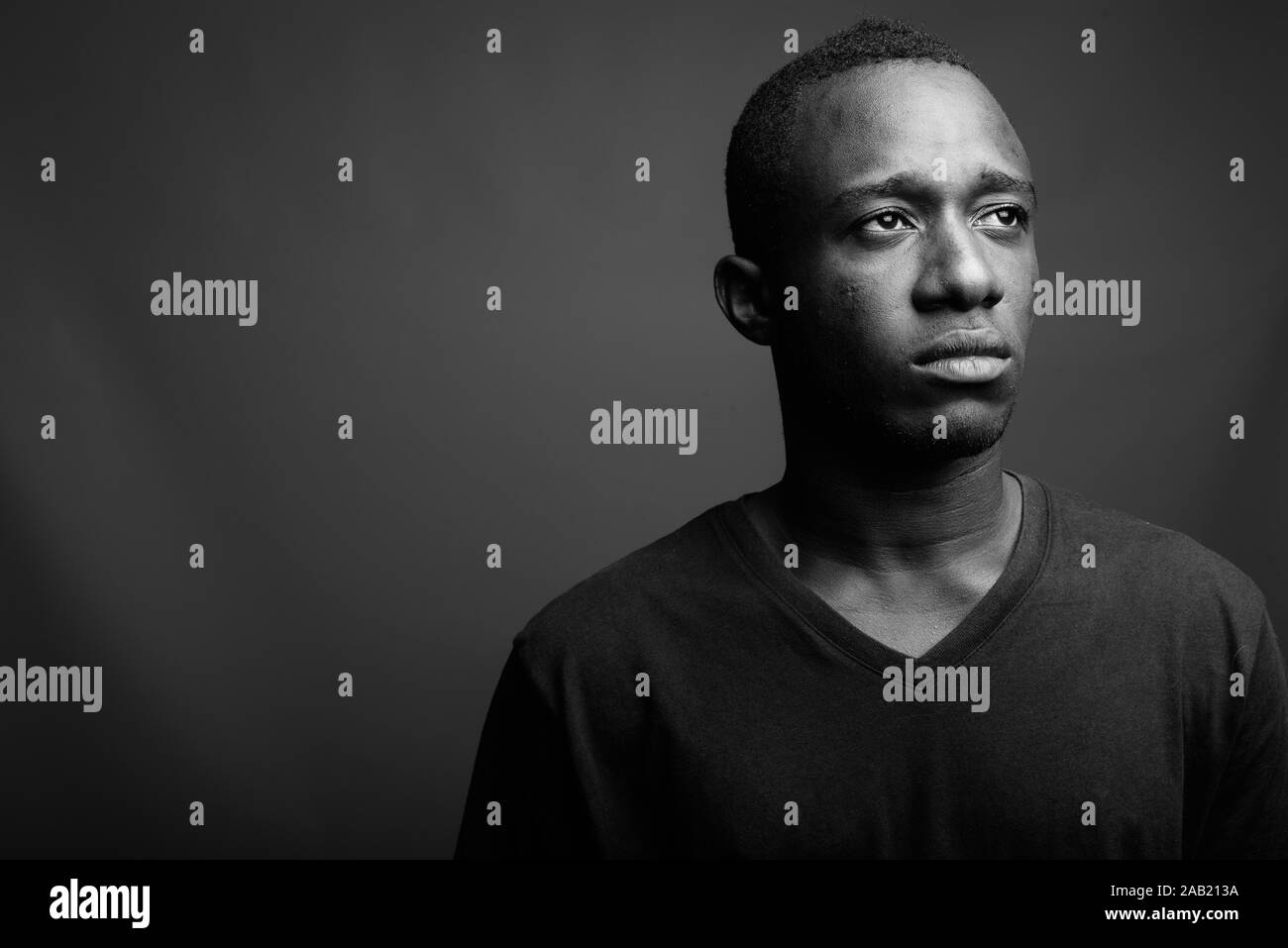 Portrait of young African man in black and white Stock Photo - Alamy