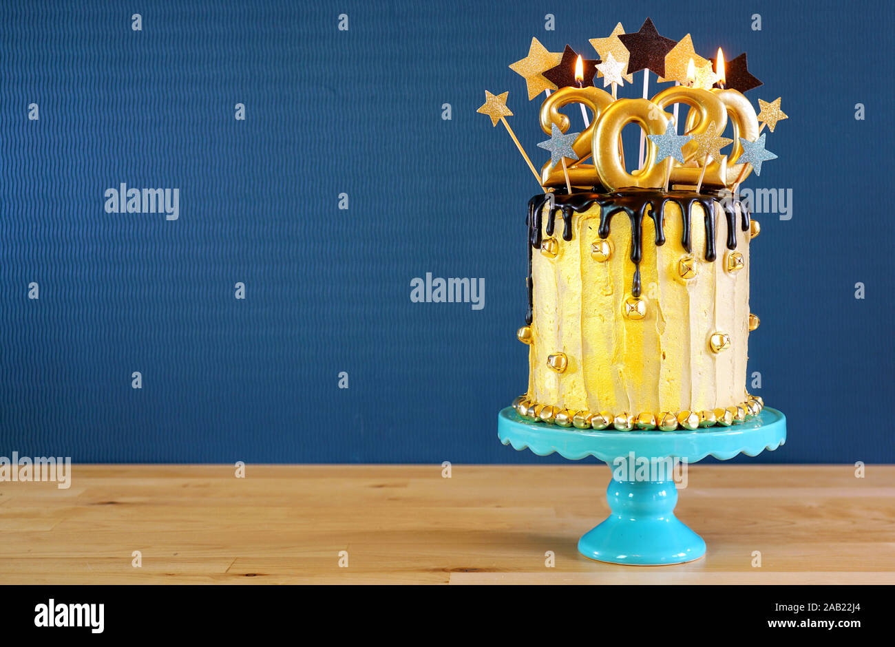 Happy New Year S Eve 2020 Black And Gold Drip Cake On A Modern