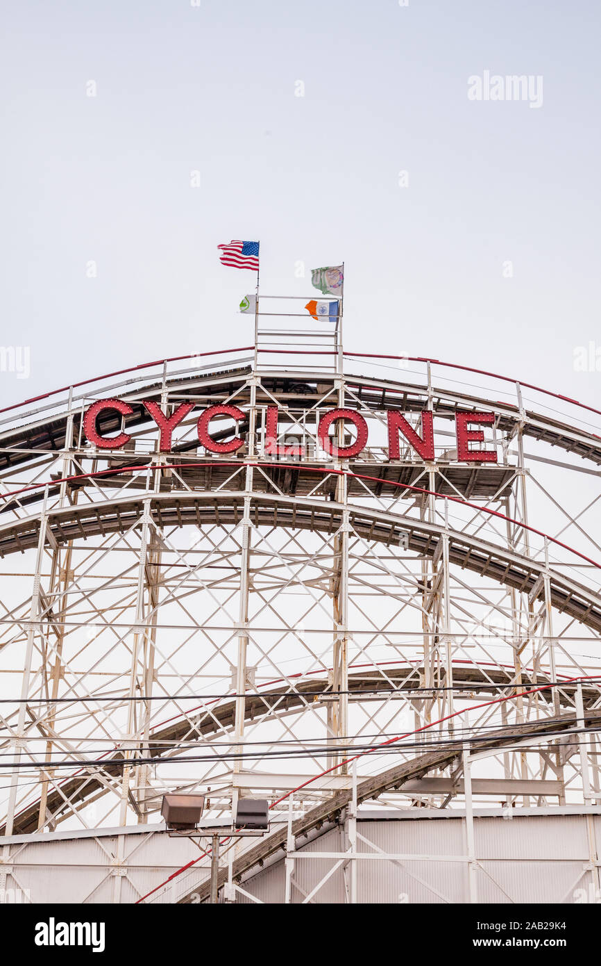 Astroland cyclone funfair coney island hi-res stock photography and ...
