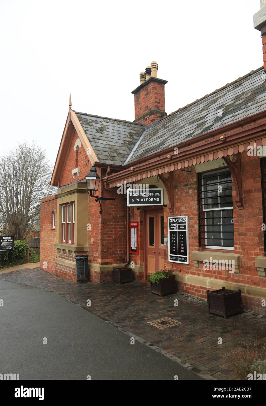 Entrance to the booking office and platforms at Bewdley station on the Severn valley railway, England, UK. Stock Photo