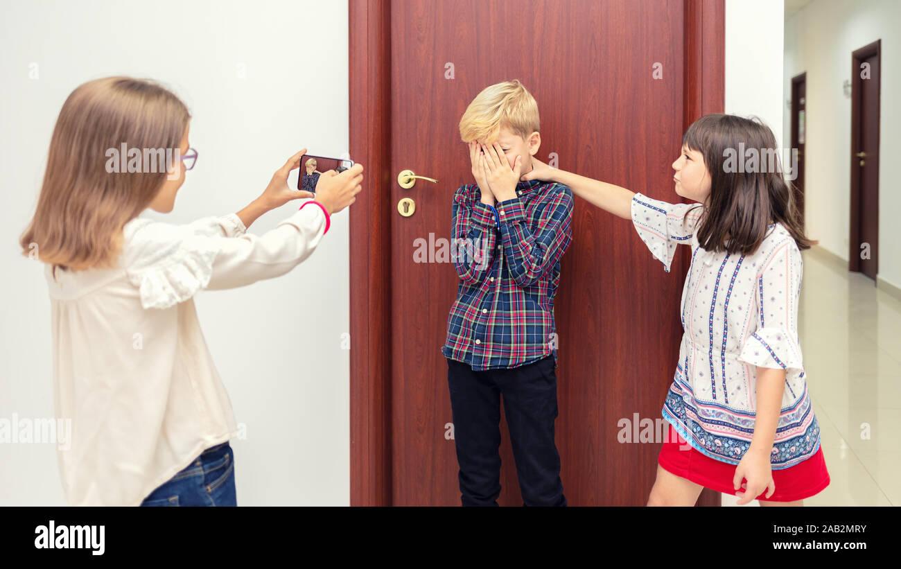 School Bullying Posted Online On Social Media Stock Photo Alamy