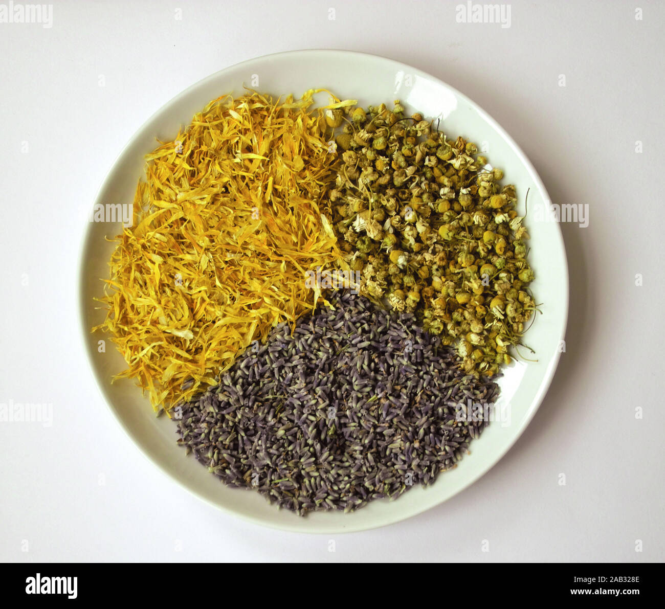 Kräuter auf Teller Stock Photo